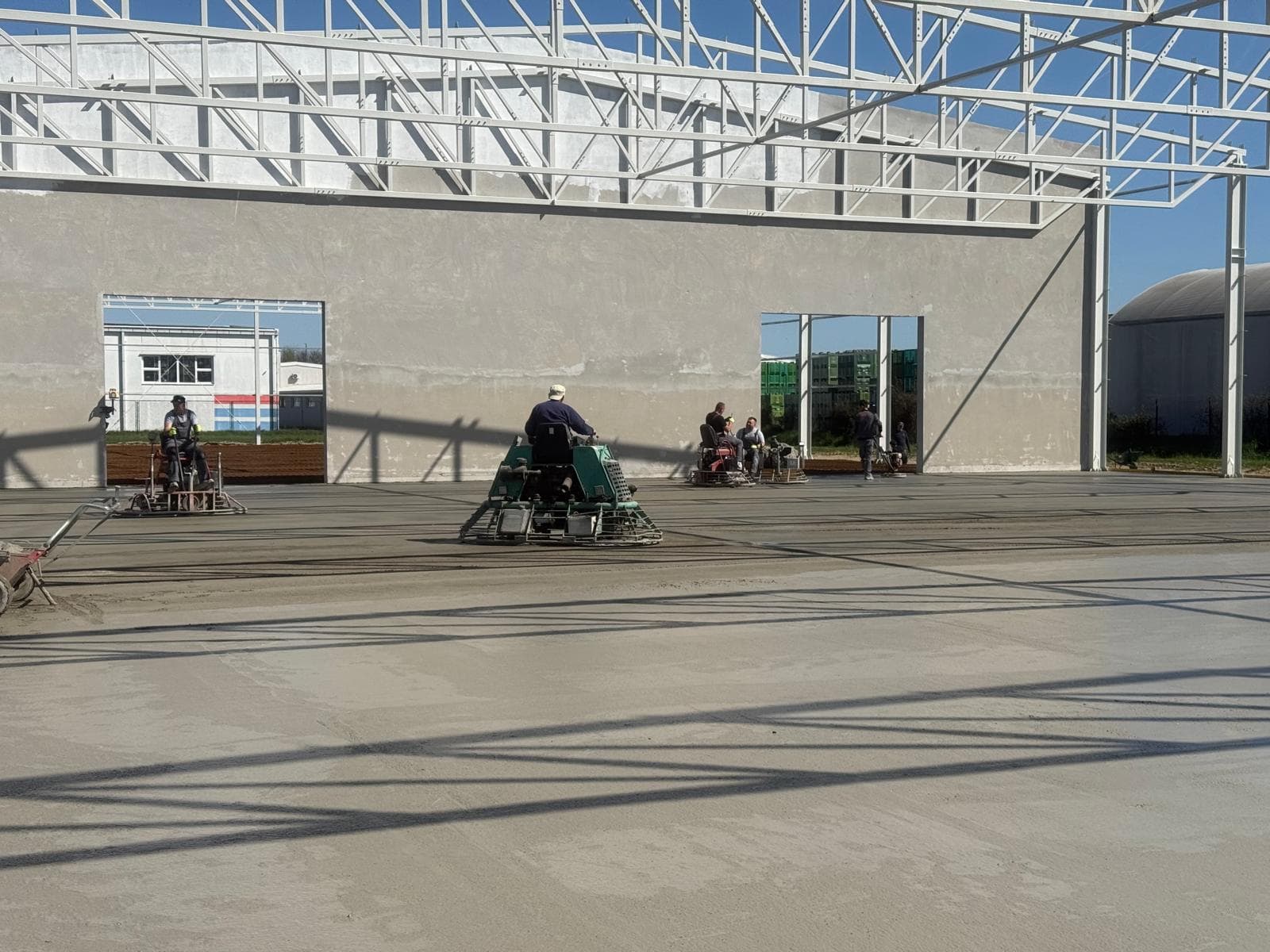 Industrielle Stahlbeton-Bodenplatten